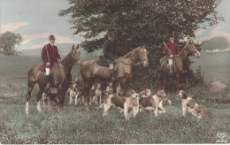 Chasse à Cour - Meute De Chiens Et 3 Chasseurs Sur Leurs Chevaux - Carte Postale Ancienne - Caza