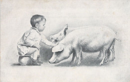 ENFANTS - Petit Garçon Sur Son Pot De Chambre Caresse Les Cochons - Porc - Carte Postale Ancienne - Humorvolle Karten