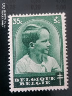 440 ** RECHTSTAANDE HAARLOK - 1931-1960