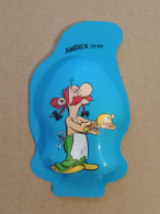 Coque P'tit Louis Série Astérix & Obélix N°25/60 Année 2002 Cheese チーズ Fromage 起司 Amérix Manque Le Dos Parti 2 B.Etat - Other & Unclassified