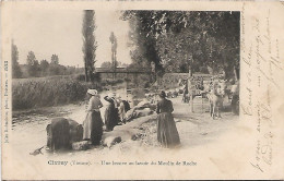 CIVRAY - Lavandiéres Au Lavoir Du Moulin De Roche - Civray