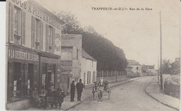 TRAPPES (78) - Rue De La Gare - Café "A LA DESCENTE DE LA GARE" - En L'état - Trappes