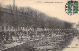 FRANCE - 80 - AMIENS - Hortillons Vendant Leurs Légumes - Carte Postale Ancienne - Amiens