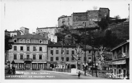 Sain Bel * Carte Photo * Place * Le Château Et Le Nouveau Pont * Café Restaurant Hôtel Jean DELORME - Andere & Zonder Classificatie