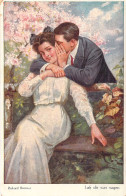 COUPLES - Jeune Homme Chuchotte Dans L'oreille D'une Jeune Fille - Carte Postale Ancienne - Couples