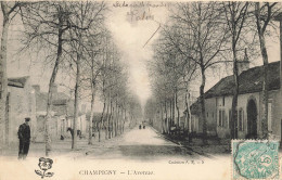 Champigny * L'avenue Principale De La Commune - Champigny