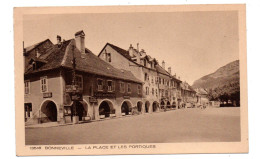 Bonneville - La Place Et Les Portiques     - CPA °J - Bonneville