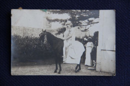 Saint Gilles - Carte Photo Du Portrait De L'auteur De La Carte Postale Durant La Cavalcade De ST GILLES (villa BEL AIR). - Saint Gilles Croix De Vie