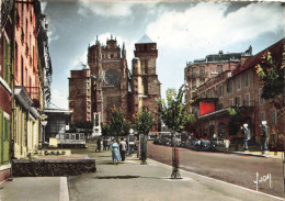 Rodez * Avenue Victor Hugo * Pompe à Essence - Rodez