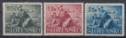 SLOVAKIA 88-90,unused,falc Hinged - Neufs