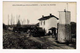 AIN  /  CHÂTILLON-sur-CHALARONNE  /  LA  GARE  DU  SUD-EST  ( Train, Locomotive, Gazomètre-château D'eau ) - Châtillon-sur-Chalaronne