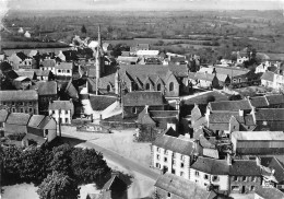 Plougonven             29        Le Centre Et L'église    10 X 15     (voir Scan) - Andere & Zonder Classificatie