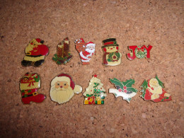 Lot 10 Pin's Sur Noël - Père Noel - Sapin - Fêtes - Hiver - Neige - Christmas - Natale
