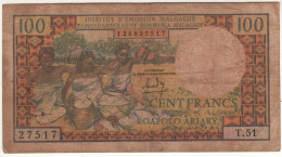 MADAGASCAR  100 Francs    P57a   (ND 1966)  "Women Weaving + Baobab Trees At Back " - Madagascar