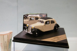 Vitesse - CITROEN TRACTION 7A 1934 Beige Et Noir Réf. VCC98068 BO 1/43 - Vitesse