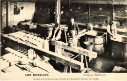 CPA PARIS 13e Les Gobelins Atelier De Teintures (1248068) - Arrondissement: 13