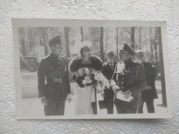 CARTE POSTALE PHOTO Roi Léopold III Et La Reine Astrid Visitent L'Exposition Universelle De Bruxelles En 1935 - Beroemde Personen