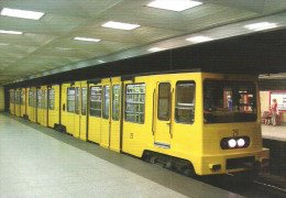 UNDERGROUND * SUBWAY * METRO * RAIL RAILWAY RAILROAD TRAIN * BKV GANZ MAVAG * STATION BUDAPEST * Top Card 0359 * Hungary - Métro