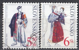 SLOVAKIA 388-389,used,falc Hinged - Usados