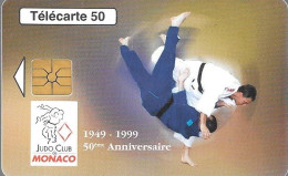 CARTE-PUBLIC-MONACO-50U-MF49-GEM A-08/98-JUDO-50 E Anniversaire-V°N° Série 9002-UTILISE-TBE - Monace