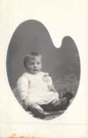 ENFANTS - Bébé - Portrait - Robe - Carte Postale Ancienne - Ritratti