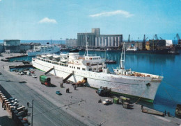 CIVITAVECCHIA - ROMA - IL PORTO - NAVE "CALABRIA" SOTTO CARICO - SILOS - CAMION / TRUCK - SHIP - 1977 - Civitavecchia