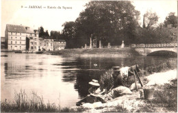 CPA 16 (Charente) Jarnac - Entrée Du Square. Au Fond, Le Moulin. Belle Animation Au 1er Plan TBE éd. Nouvelles Galeries - Moulins à Eau