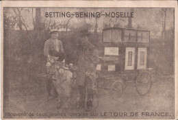 57 Betting - Bening - Moselle - Souvenir De Deux Jeunes Lorrains Sur Le Tour De France Chevre  Goat Cart - Forbach