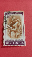 INDE - INDIA - Timbre 1966 : Arts, Traditions - Sculpture Médiévale : Femme Scribe - Gebraucht