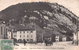 Suisse - NE - FLEURIER - Rue De La Place D'Armes Et Chapeau Napoléon - Attelage De Cheval - Voyagé 1909 (voir 2 Scans) - Fleurier