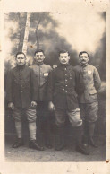 Photographie - Militaria - Quatre Hommes En Uniforme - Carte Postale Animée - Fotografie