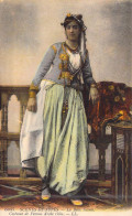 ALGERIE - Scènes Et Types - La Belle Fatma - Costume De Femme Arabe Riche - Carte Postale Ancienne - Szenen