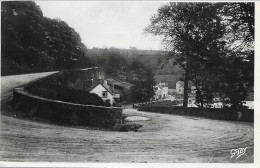 CPA 29 CHATEAUNEUF DU FAOU La Route Du Pont 1953 - Châteauneuf-du-Faou