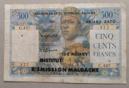 Banque De Madagascar Et Comores - 500 Francs - P. 53 6-5-1958 - RRR - Surchargé Madagascar !! Unique On Delcampe - Madagascar