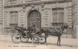 France - Paris - Une Femme Cocher - Attelage - Animé  -  Carte Postale Ancienne - Petits Métiers à Paris