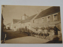 SEINE ET MARNE-ROISSY EN BRIE-RUE DE LA GARE D'EMERAINVILLE - Roissy En Brie