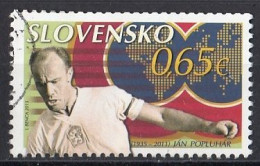 SLOVAKIA 701,used,falc Hinged,football - Gebraucht