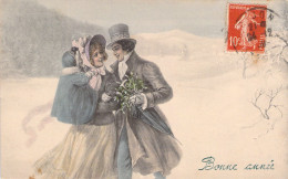 ILLUSTRATEUR SIGNEE VIENNE - Bonne Année - Couple Et Leur Enfant - 5000 - Carte Postale Animée - Vienne