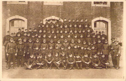 Photographie - Militaria - Groupe De Militaires - Carte Postale Animée - Photographs