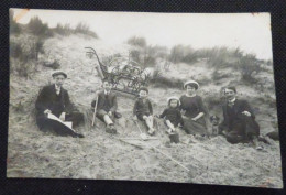 59  BRAY-DUNE - PLAGE -   VACANCES EN 1912 - LELEU ROBERT (FUTUR INGENIEUR DE L'ECOLE DES MINES) - CHARETTE POUR ENFANTS - Personas Identificadas