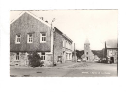 Naomé Eglise Et Les Ecoles ( Timbre Décollé ) - Bievre