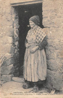 Plouedern           29        C . M . C . B . Femme Fumant Sa Pipe   N° 374             (voir Scan) - Other & Unclassified