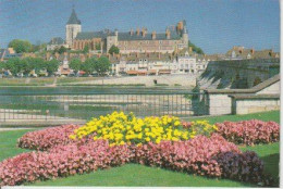 GIEN  ( 45 )     LE CHÂTEAU   -C P M    ( 23 / 4 / 83  ) - Gien