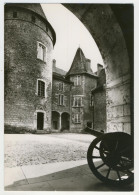 38 - Château De Virieu  -  La Cour Intérieure - Virieu