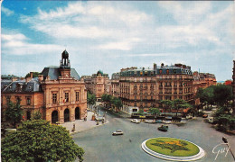 PARIS XXe : Place Gambetta , Vers La Rue Belgrand Et Rue Des Pyrénées - Arrondissement: 20