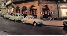 Strasbourg (67) - Cpsm 1965 - La Maison Kammerzell - Automobiles Renault Prairie, Dauphine, 203, 404, Mobylette, Solex - Strasbourg