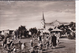 Reykjavik - (jardin Public Avec Enfants Autour Du Bassin) - Islanda