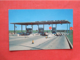- New York  State Thruway.  Toll Gate At  Utica         Ref 6017 - Utica