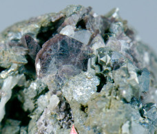 Mineral - Axinite - Fe Su Arsenopirite (Colebrook Mine, Rosebery, Tasmania) - Lot. 1060 - Minéraux