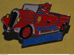 Pin's Marin Pompier Véhicule Ancien - Brandweer